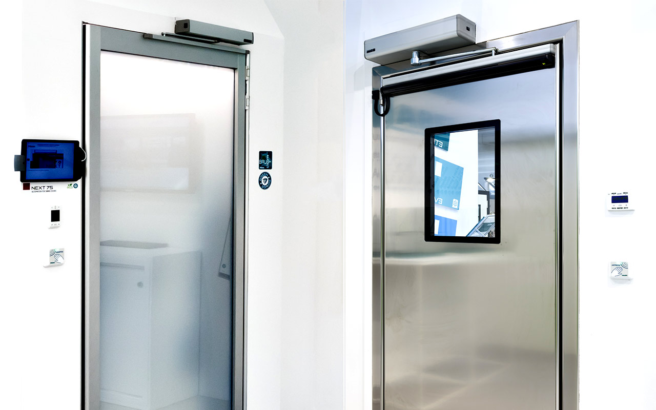 Porte a battente per ospedali a tenuta semplice