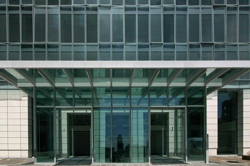 Porte automatiche scorrevoli per le Torri Garibaldi a Milano