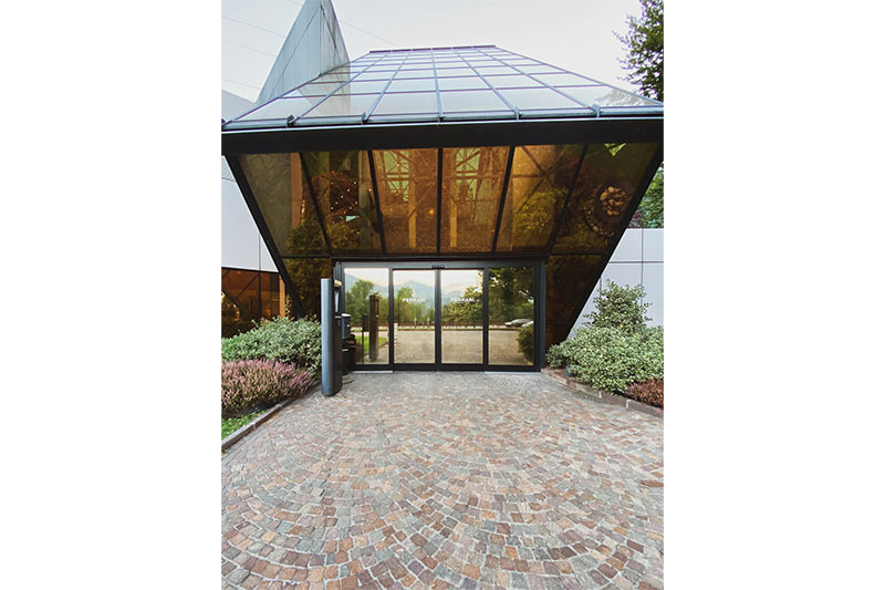 porte scorrevoli automatiche in vetro per Cantine Ferrari