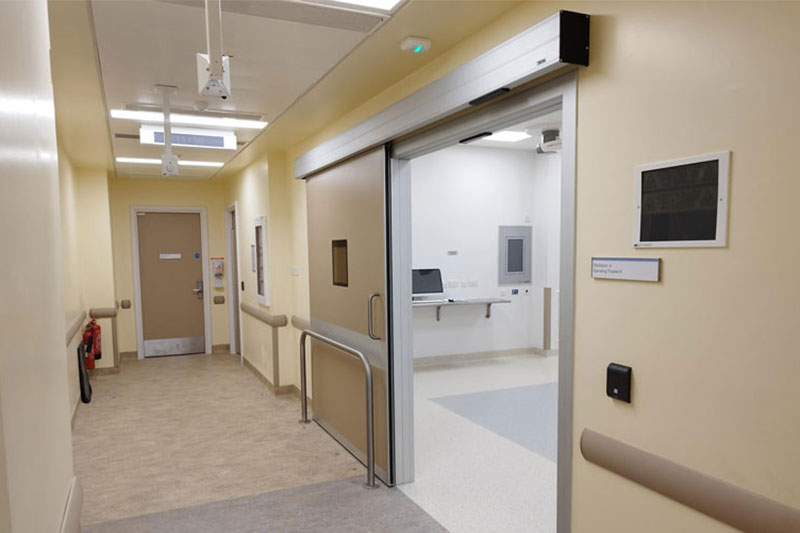 porte scorrevoli con fotocellula ospedaliere