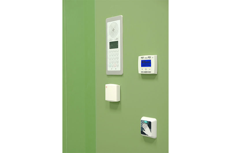 Portes corredisses automàtiques hermètiques per a l'Hospital Alba