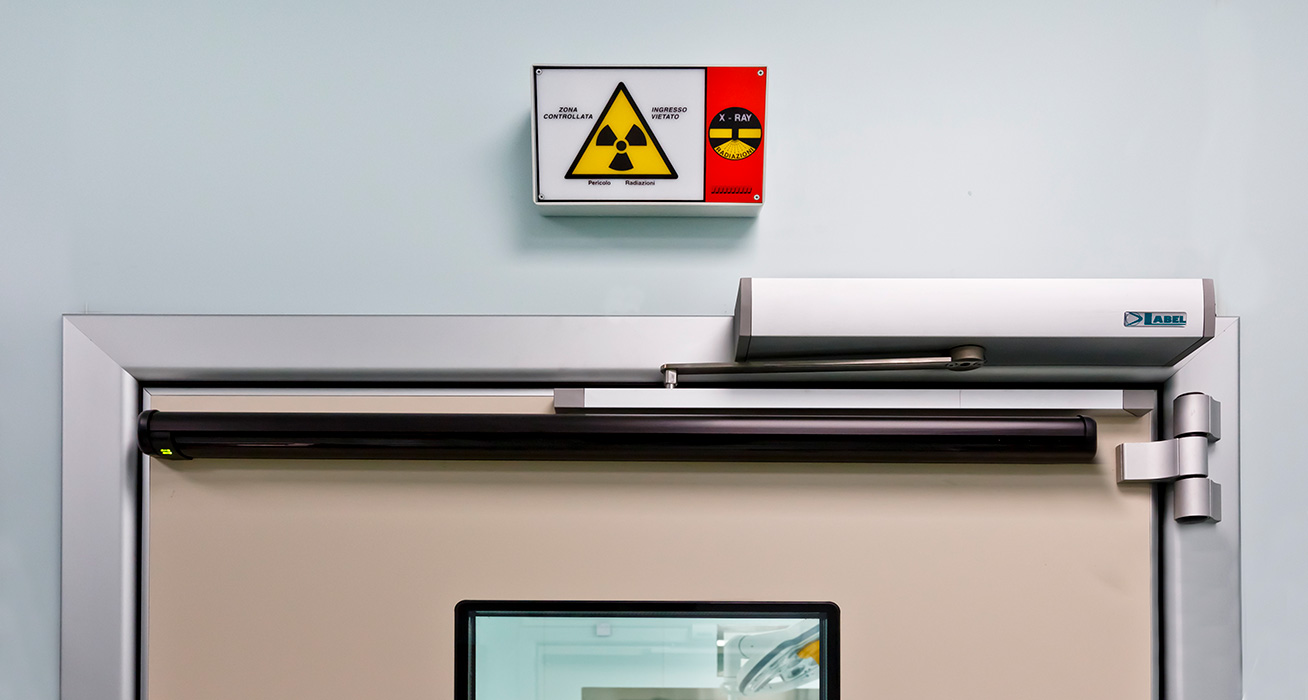 dettaglio raggi x per porta automatica a battente Next