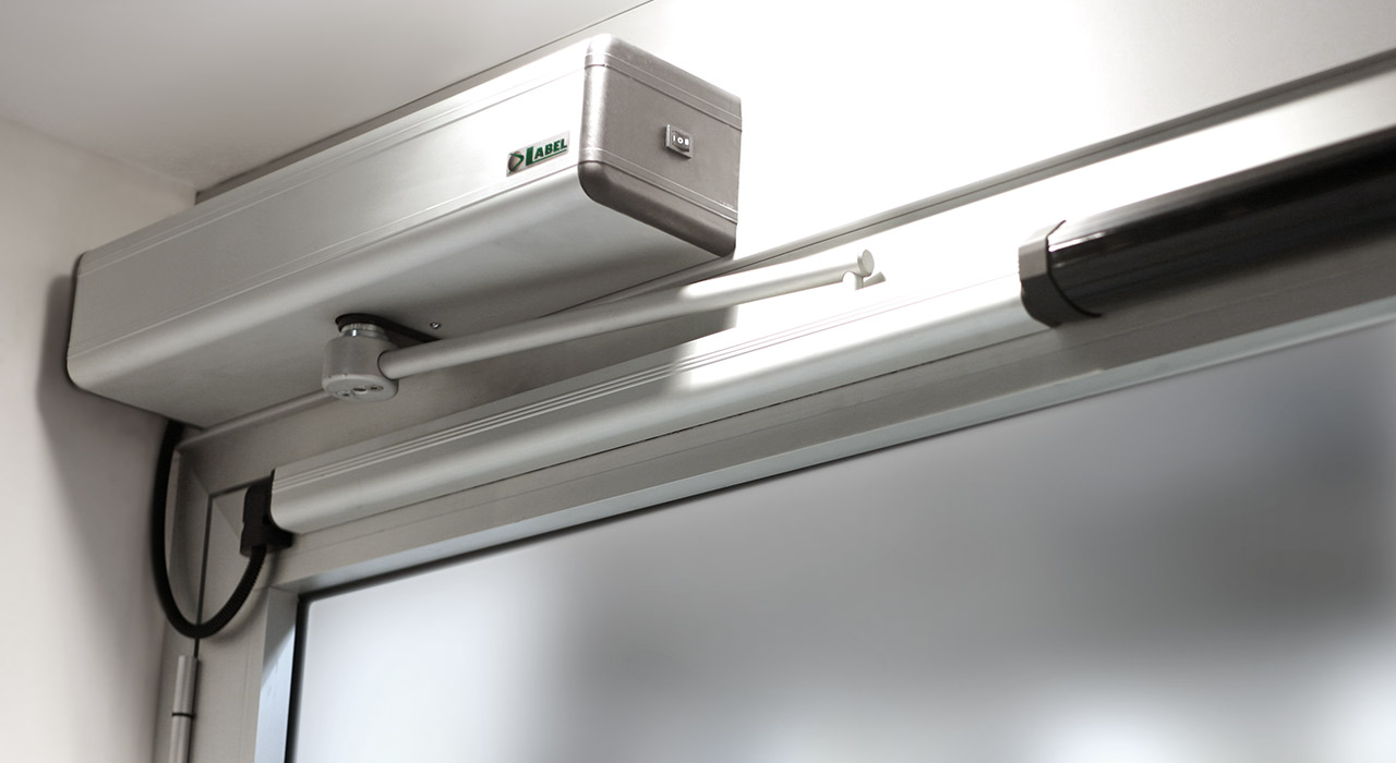 Automazione per porte automatiche a battente Neptis Plus Label